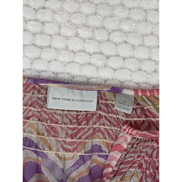 New York & Company Sheer Spring Top Med 3/4 Sleeve - Picture 2 of 5